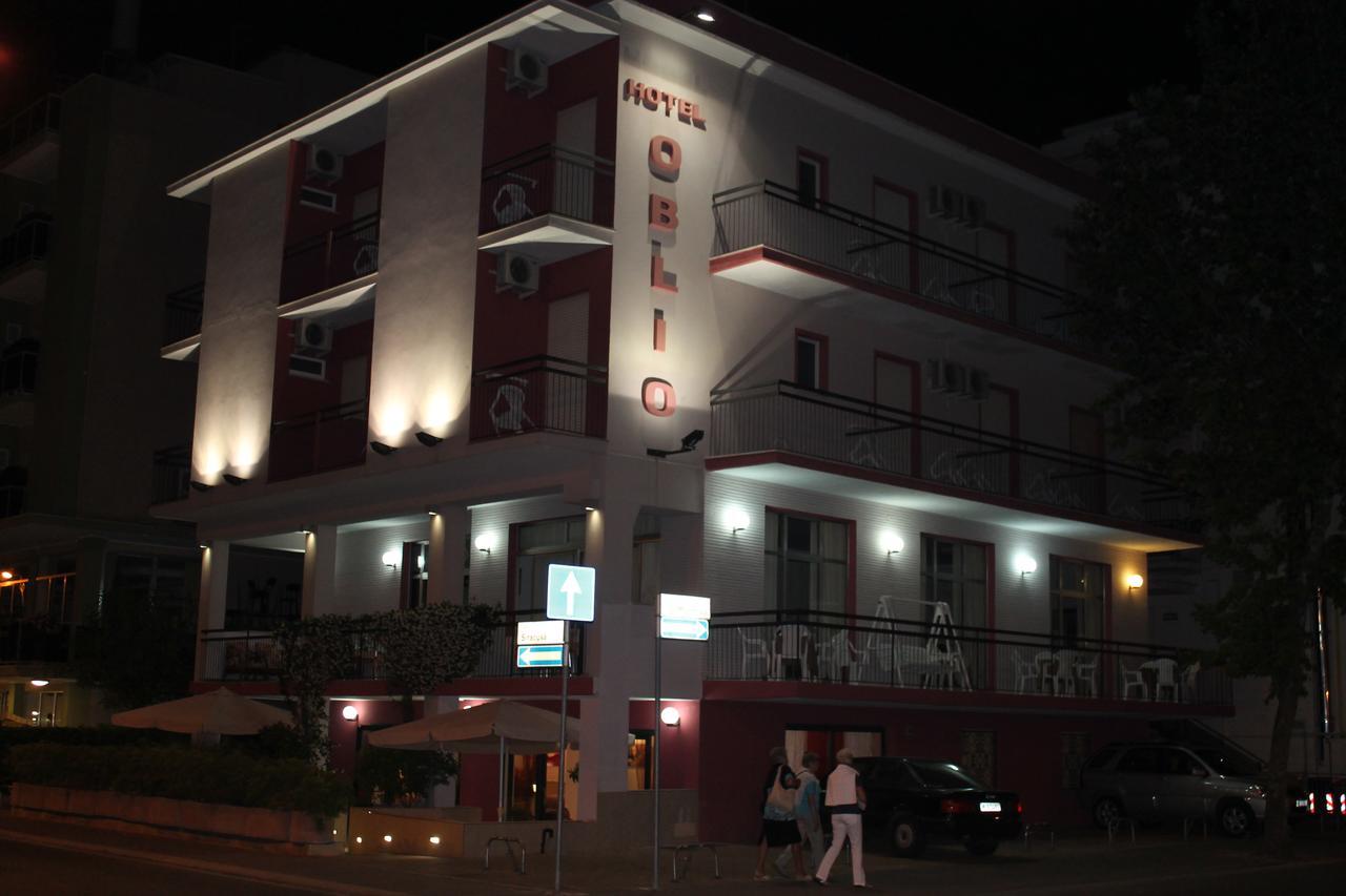 Hotel Oblio リミニ エクステリア 写真