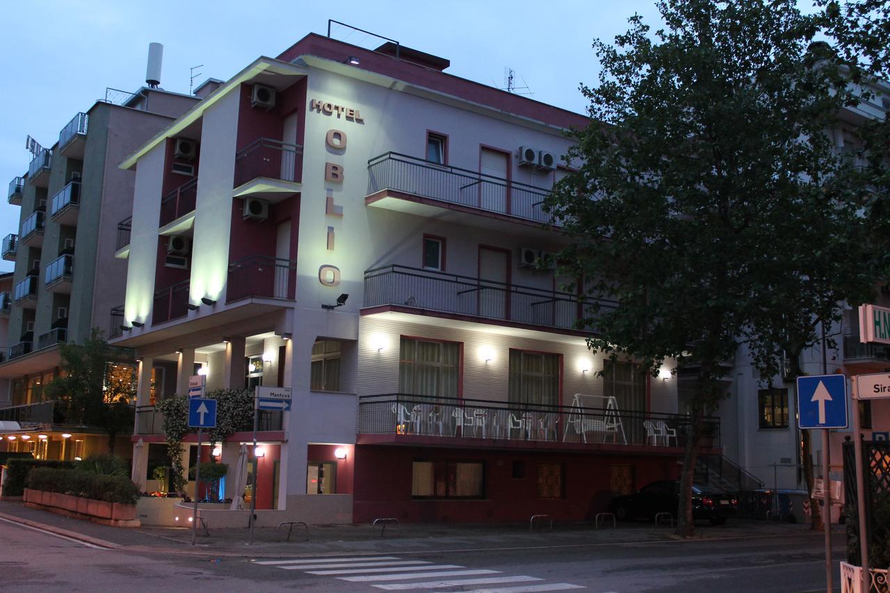 Hotel Oblio リミニ エクステリア 写真